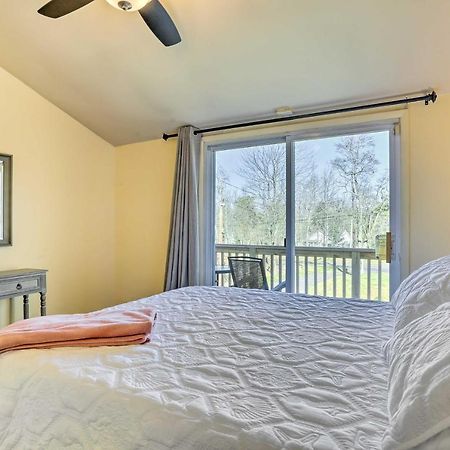 Peaceful Poconos Home With Lake And Pool Access! Long Pond Luaran gambar