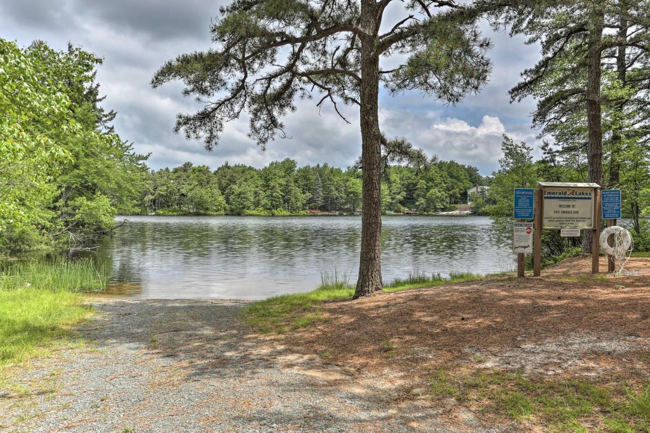 Peaceful Poconos Home With Lake And Pool Access! Long Pond Luaran gambar