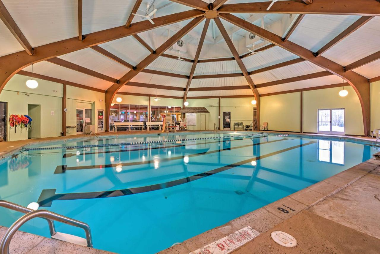 Peaceful Poconos Home With Lake And Pool Access! Long Pond Luaran gambar